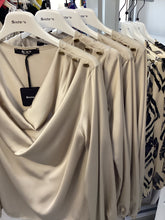 Carica l'immagine nel visualizzatore di Gallery, Blusa