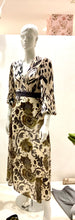 Carica l'immagine nel visualizzatore di Gallery, Abito lungo