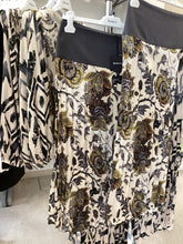 Carica l'immagine nel visualizzatore di Gallery, Gonna lunga