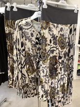 Carica l'immagine nel visualizzatore di Gallery, Blusa