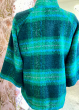 Carica l'immagine nel visualizzatore di Gallery, Cappottino corto