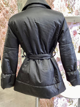 Carica l'immagine nel visualizzatore di Gallery, Giubbotto