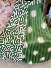 Carica l'immagine nel visualizzatore di Gallery, Blusa