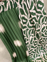 Carica l'immagine nel visualizzatore di Gallery, Gonna plissettata