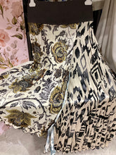 Carica l'immagine nel visualizzatore di Gallery, Gonna plissettata