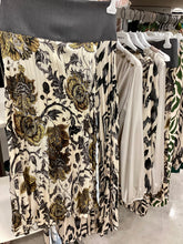 Carica l'immagine nel visualizzatore di Gallery, Blusa