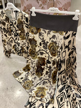 Carica l'immagine nel visualizzatore di Gallery, Gonna plissettata