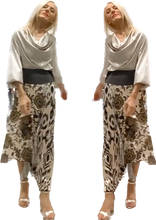 Carica l'immagine nel visualizzatore di Gallery, Gonna plissettata