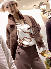 Carica l'immagine nel visualizzatore di Gallery, Mantella corta