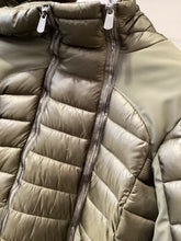 Carica l'immagine nel visualizzatore di Gallery, Giubbotto