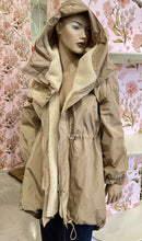 Carica l'immagine nel visualizzatore di Gallery, Giaccone Parka