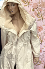 Carica l'immagine nel visualizzatore di Gallery, Giaccone Parka