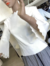 Carica l'immagine nel visualizzatore di Gallery, Maglie