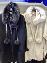 Carica l'immagine nel visualizzatore di Gallery, giacca