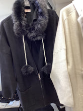 Carica l'immagine nel visualizzatore di Gallery, giacca