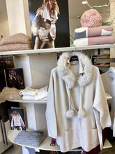 Carica l'immagine nel visualizzatore di Gallery, giacca