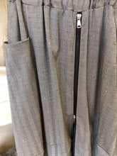 Carica l'immagine nel visualizzatore di Gallery, Gonna moda