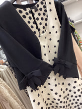 Carica l'immagine nel visualizzatore di Gallery, Giacchino Coprispalle