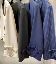 Carica l'immagine nel visualizzatore di Gallery, Giacchino Coprispalle