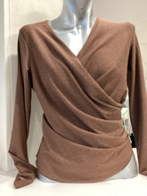 Carica l'immagine nel visualizzatore di Gallery, Maglia moda
