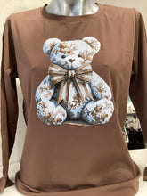 Carica l'immagine nel visualizzatore di Gallery, Maglia con orsetto
