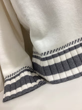 Carica l'immagine nel visualizzatore di Gallery, Maglia Moda
