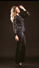 Carica l&#39;immagine nel visualizzatore di Gallery, Giacca in pizzo
