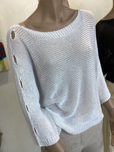 Carica l'immagine nel visualizzatore di Gallery, Maglia
